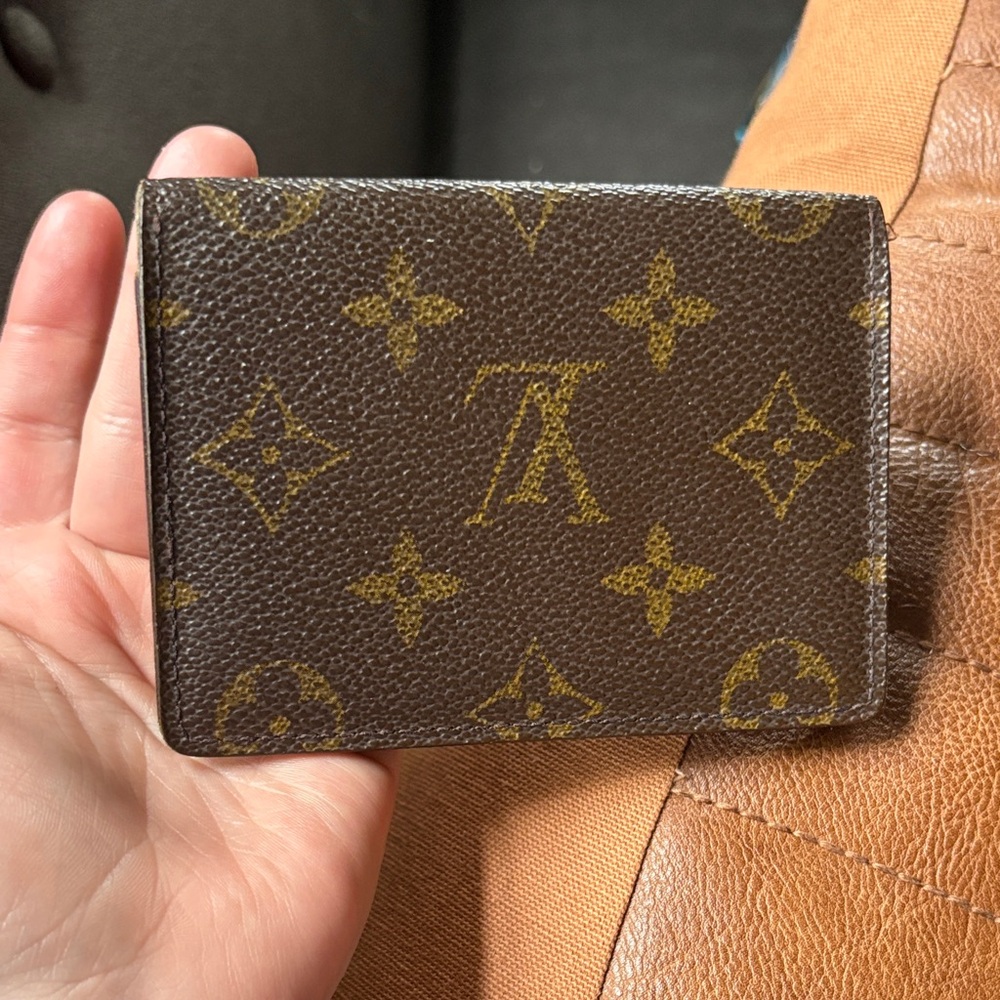 Authentic Louis Vuitton Vintage Monogram Bifold Card Holder EUC - Picture 2 of 7